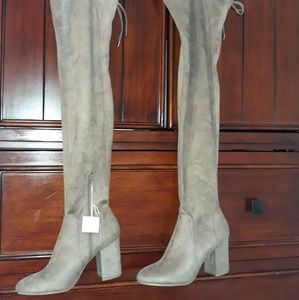 NWT mocha color Christian Siriano knee high boots